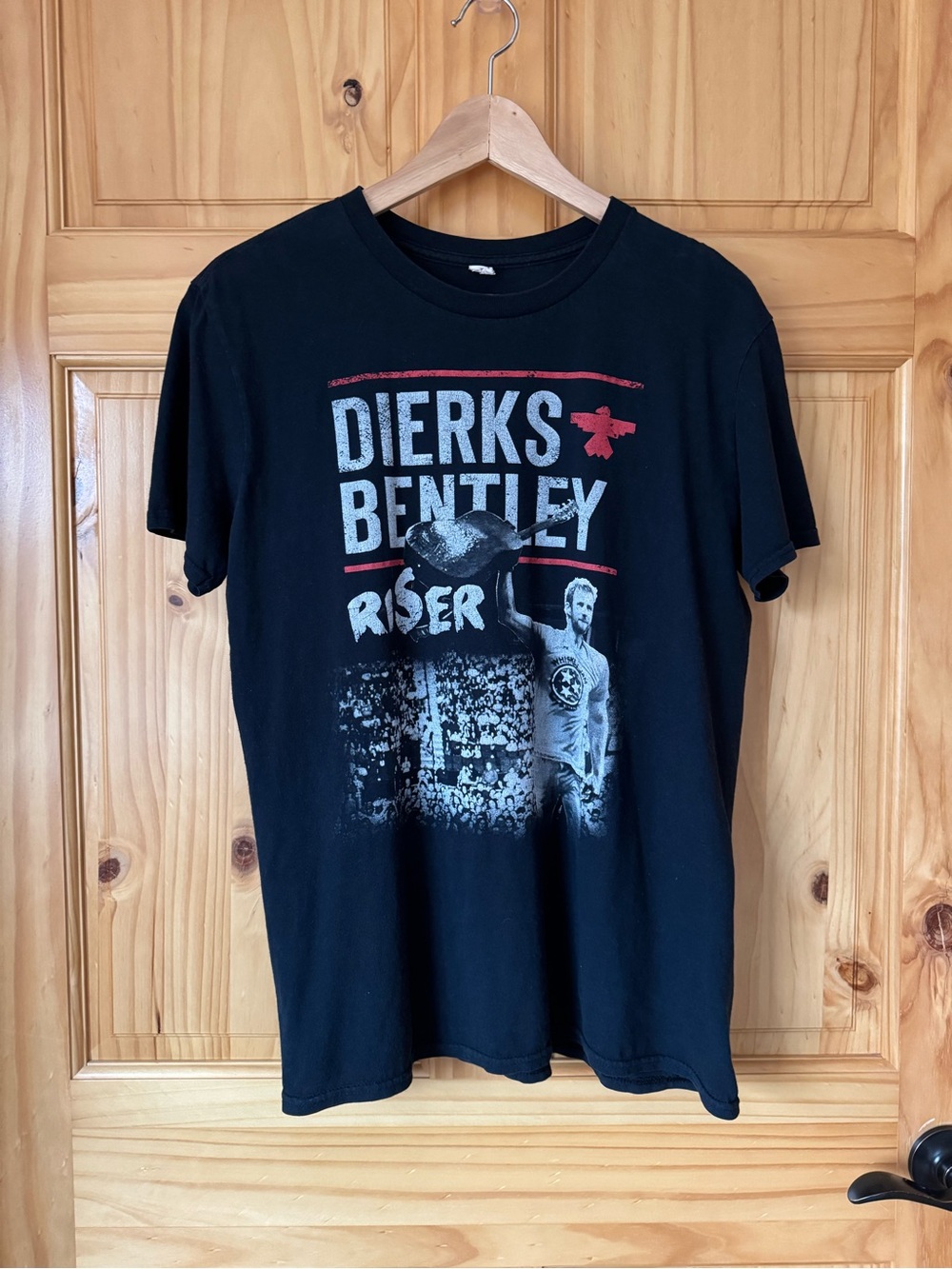 Dierks Bentley 2014 Riser tour anvil T-shirt size medium